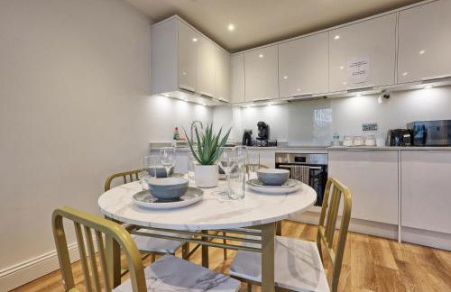 Luxuriously Cosy 1 Bed Flat at Trinity Point Gravesend, Suitable for Long Stay and Short Stay - Foto 19