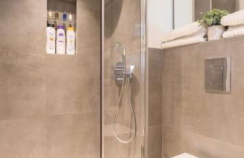 Location Location Location F42 - Photo 27