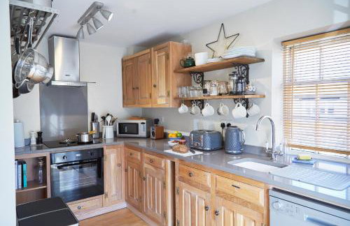 Beautiful Stylish 3 Bedroom Converted Chapel Dog Friendly Central - Foto 30