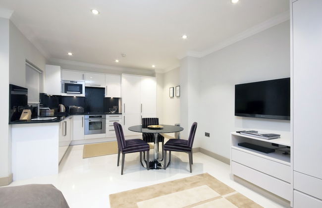 Claverley Court - Photo 73