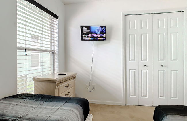 Cristine's Seasons Vacation Home - Photo 8