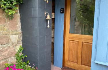 Cosy coastal hideaway with incredible sea views - Foto 21