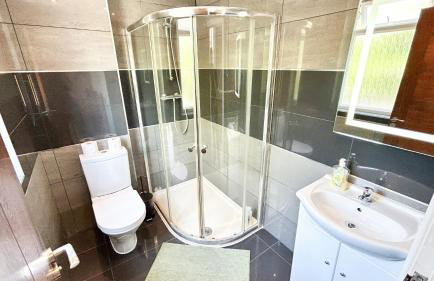 Lovely 4-Bedroom Kilburn Flat with Garden and Parking near Hampstead Heath, Abbey Road by Staylio London - Foto 30