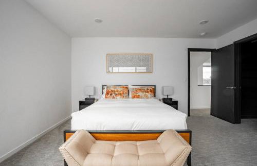 Stylish Urban Retreat w Rooftop Deck - Foto 16