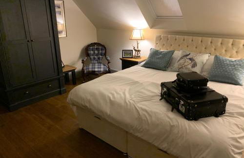 Luxury Boutique Country Cottage With Hot Tub - Photo 20