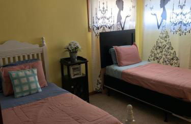 Niagara Falls Private Brick Vacation Home - Foto 8