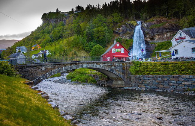 AMAZING HARDANGER FJORD: Private guided round trip from Bergen, 10 hours - Photo 29