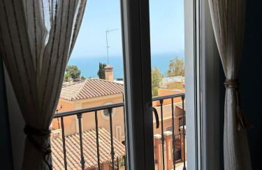 Luxury Villa with Panorama View and Heated Pool - Photo 46