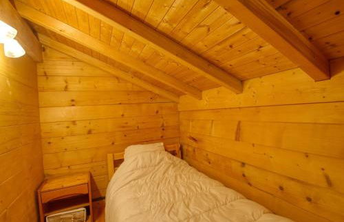 Chalet moderne avec jacuzzi, animaux admis, Morillon - FR-1-642-66 - Foto 10