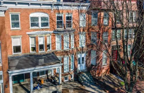 Flats on Front - Riverfront Gem Fast Wi-Fi 3F - Foto 10