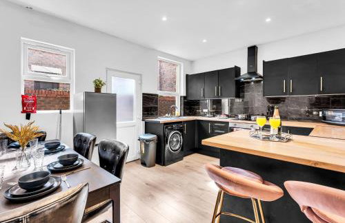 Anfield House - Liverpool Retreat 7 Bedroom Home - Photo 20