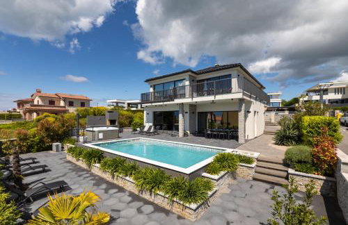 Villa Niko with heated pool, sauna and jacuzzi - Photo 8