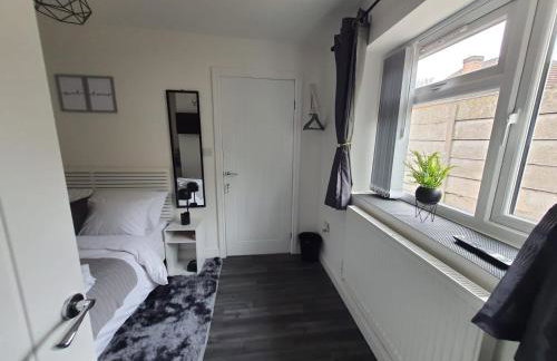 Private Room Sleeps 2 with Ensuite & Parking - Foto 14