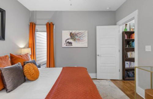 Only 4 Miles to Broadway with Free Parking and TVs in Bedrooms - Foto 25