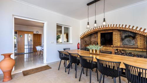 Luxury villa with private heated pool, garden and views of the sea and mountains. - Foto 4