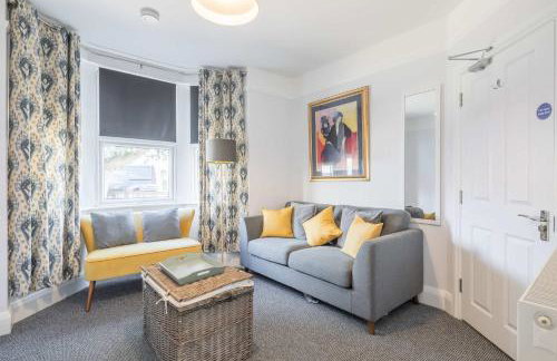 Modern 4-Bedroom Detached Home in Central Cambridge with Parking - Foto 1
