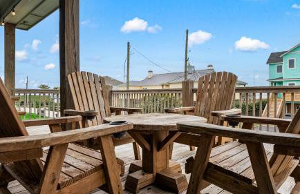Sand Dollar Beachside 3BR Retreat, Ocean Views, Firepit & Pet Friendly - Foto 39