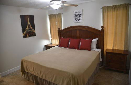 Perfecto Mundo 2, Orlando Area 4BR-2B-Outdoor Pool-Jacuzzi-Billiard - Foto 14