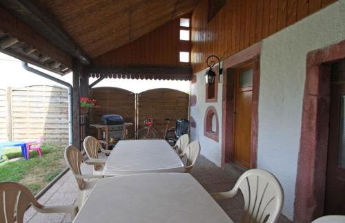 Gîte authentique avec terrasse couverte, 16 km de Gérardmer, 4 chambres, équipement bébé, Wi-Fi inclus - FR-1-589-231 - Foto 5