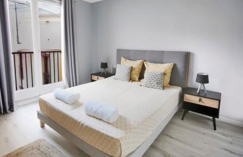 T3 Moderne, spacieux & climatisé - Parking Privé - Foto 36