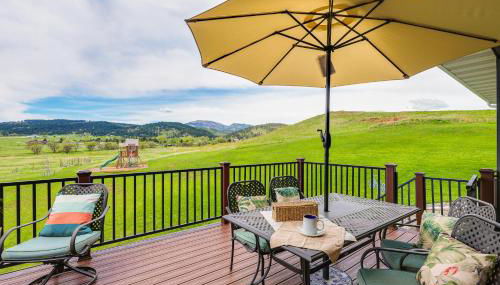 Spearfish Retreat with Fireplace and Mountain Views! - Foto 1