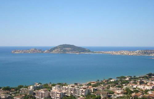 Il Casale villa con piscina e giardino vista mare - Foto 28