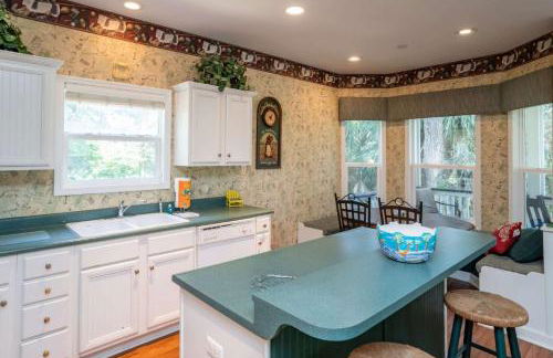 Lloyd's Lodge at Davis Love Dr - Photo 7