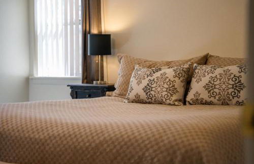 Lazy Squirrel - Cozy Family House with Full Game Room - Foto 37