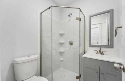 Modern 3 BR Villa Near Beach & FLL - Photo 25