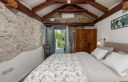 Cozy Home In Veli Dol With Jacuzzi - Foto 21