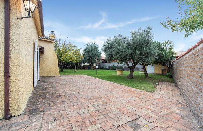 Beautiful Holiday Home in Ardea With Garden - Foto 29