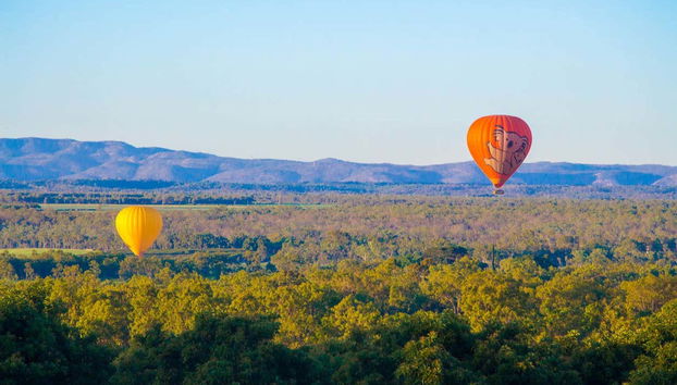 Balloon ride over Cairns