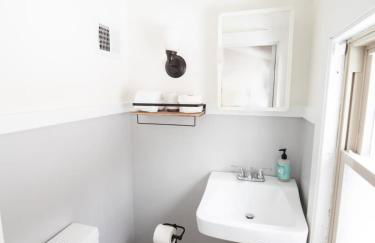 Berkshire Vacation Rentals: Chic Pittsfield Home With A View - Foto 25