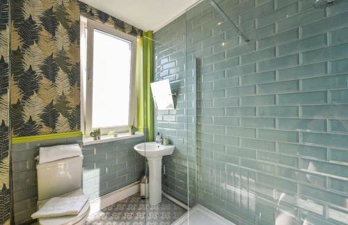 Traditional 3-Bed Property in Pontcanna with Parking - Foto 33
