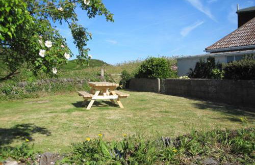 Old Vicarage Mortehoe Near Woolacombe 2 x sleeps 4 and 1 x sleeps 10 cottages - Foto 2