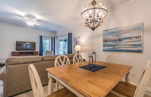 NEW LISTING! Views of Intracoastal Waterway - Sleep 4 - Foto 12