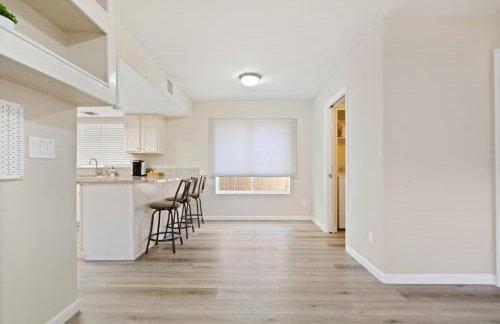 Pool-side Villa with Perfect Views - Foto 52