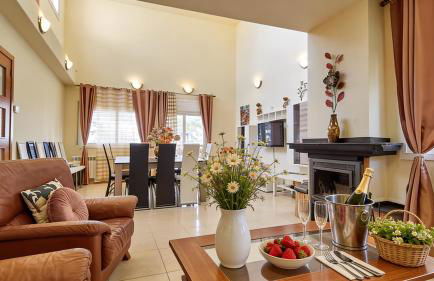 Villa Sitges Ilusión 15 minutes by car from Sitges Sleeps 16 people XXL swimming pool - Foto 38