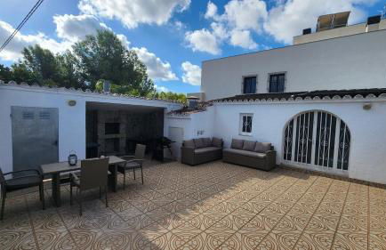 Villa with pool and barbecue on the Costa Blanca - Photo 4