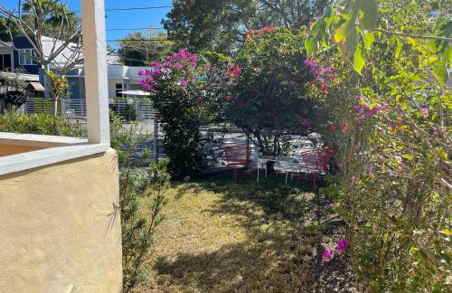 Key West Style Historic Home in Coconut Grove Florida The Yellow House - Foto 18