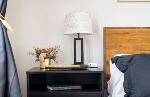 TC Sweet Pea - 2-Bedroom Condo Near Downtown TC! - Photo 16