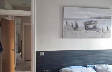 UlsterApartments one bedroom 2 single beds and sofa bed - Foto 14