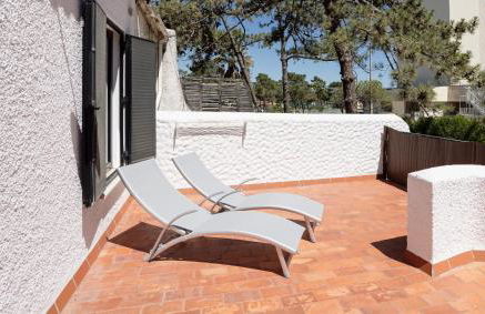 Moradia Tradicional no centro a 100m da Praia - Foto 54