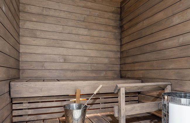 Stylish New 1BR Home with Sauna, Hosts 5 Guests - Photo 32
