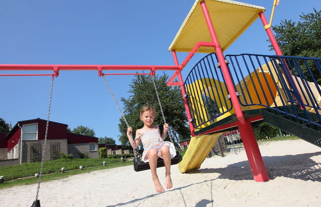 Well-kept Bungalow With Fireplace Near Valkenburg - Photo 18