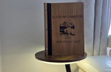 The Mountain Lake - Foto 13