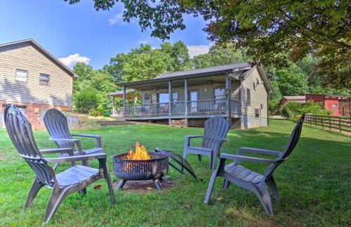 7 Mi to Downtown Morganton: Cabin w/ Fire Pit! - Photo 1