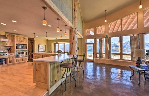 Luxe Twin Lakes House with Mountain and Lake Views! - Foto 6