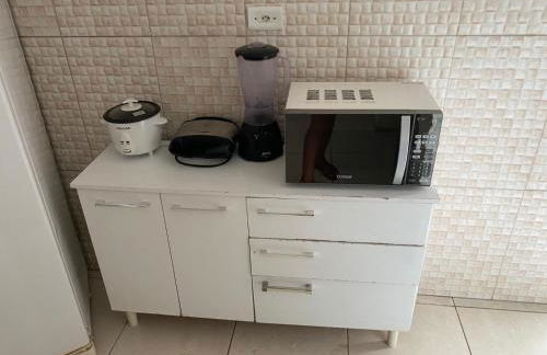 Espaço Amplo de 2 quartos com 2 camas de casal e 1 de solteiro - Foto 8