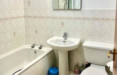 Rotherham Wickersley Village 2 Bedroom Apartment - Foto 8